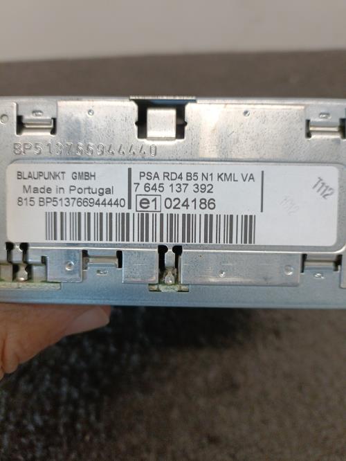 Image Autoradio d'origine - CITROEN C4 1