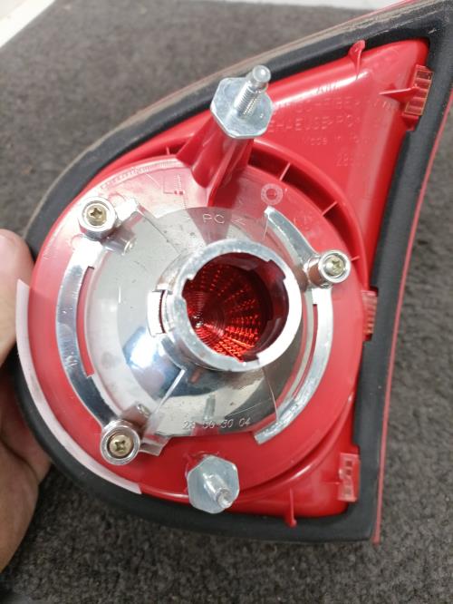 Image Feu arriere secondaire gauche (feux) - VOLKSWAGEN GOLF 5