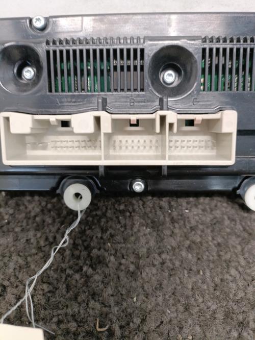 Image Commande chauffage - VOLKSWAGEN GOLF 5