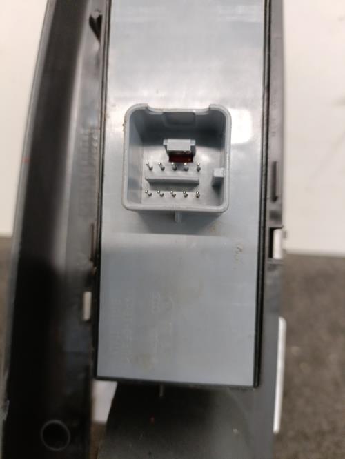 Image Interrupteur de leve vitre avant gauche - VOLKSWAGEN GOLF 5