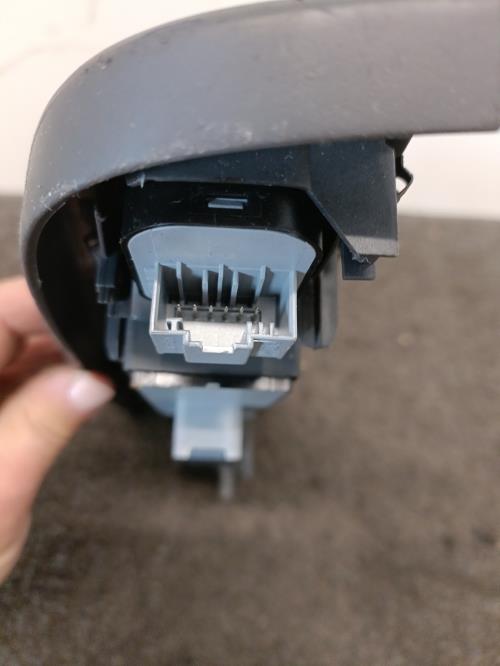 Image Interrupteur de leve vitre avant gauche - VOLKSWAGEN GOLF 5
