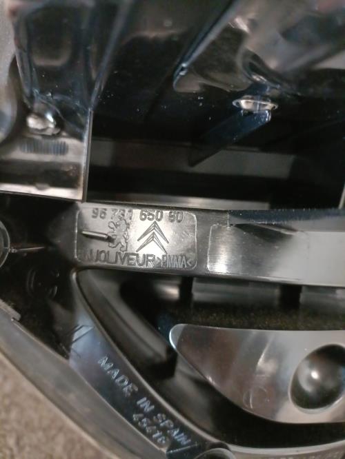 Image Feu arriere secondaire gauche (feux) - CITROEN C4 PICASSO 1