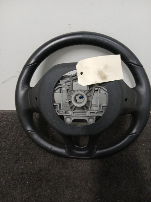 Image Volant - PEUGEOT 208 1