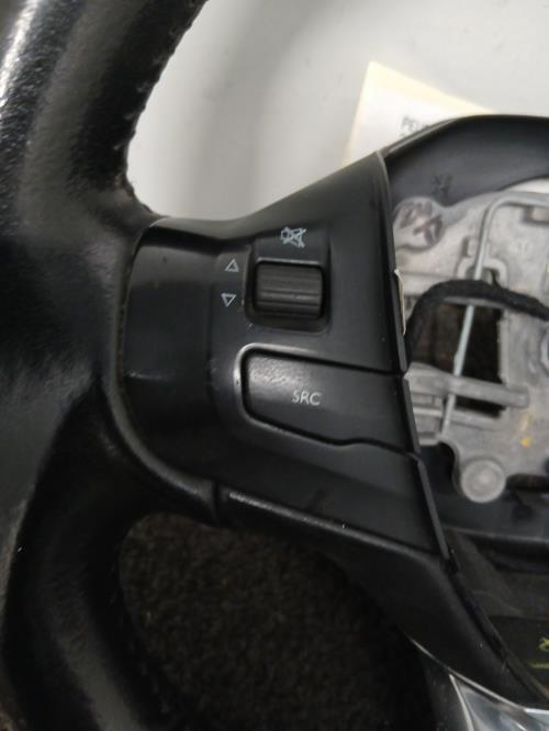 Image Volant - PEUGEOT 208 1