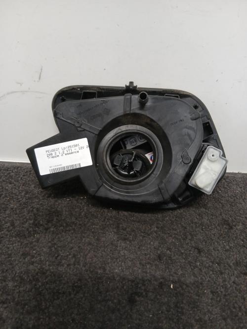 Image Trappe d'essence - PEUGEOT 208 2