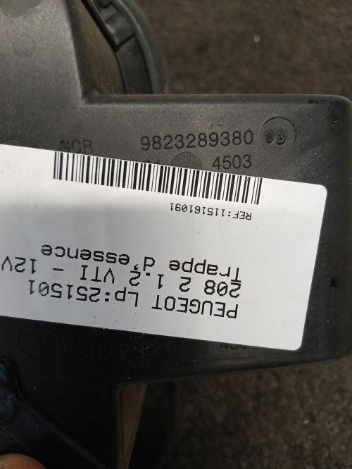 Image Trappe d'essence - PEUGEOT 208 2