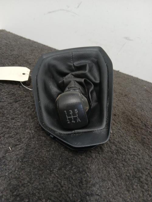 Image Pommeau de vitesses - PEUGEOT 208 2