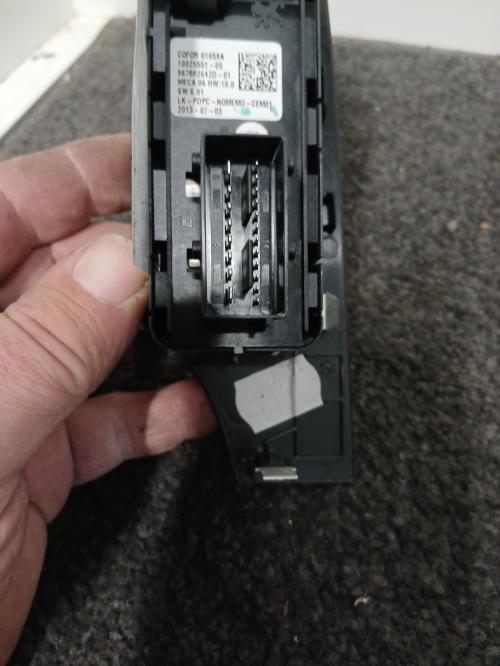 Image Interrupteur de leve vitre avant gauche - CITROEN C4 GRAND PICASSO 2