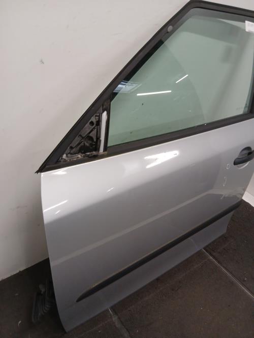 Image Porte avant gauche - SKODA FABIA 2