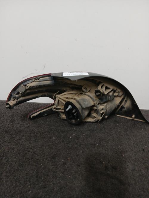 Image Feu arriere principal droit (feux) - PEUGEOT 208 1