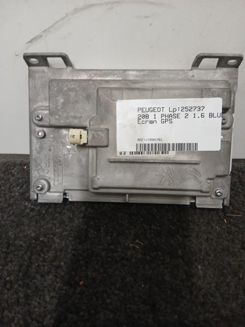 Image Ecran GPS - PEUGEOT 208 1