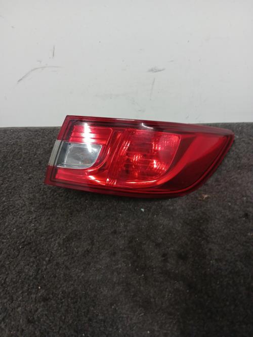 Image Feu arriere principal droit (feux) - RENAULT CLIO 4