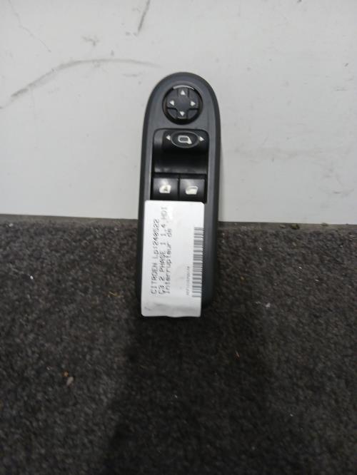 Image Interrupteur de leve vitre avant gauche - CITROEN C3 2