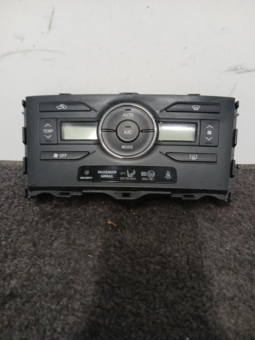 Image Commande chauffage - TOYOTA AURIS 1