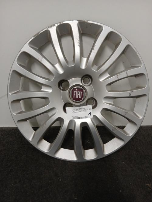 Image Enjoliveur - FIAT PUNTO 3