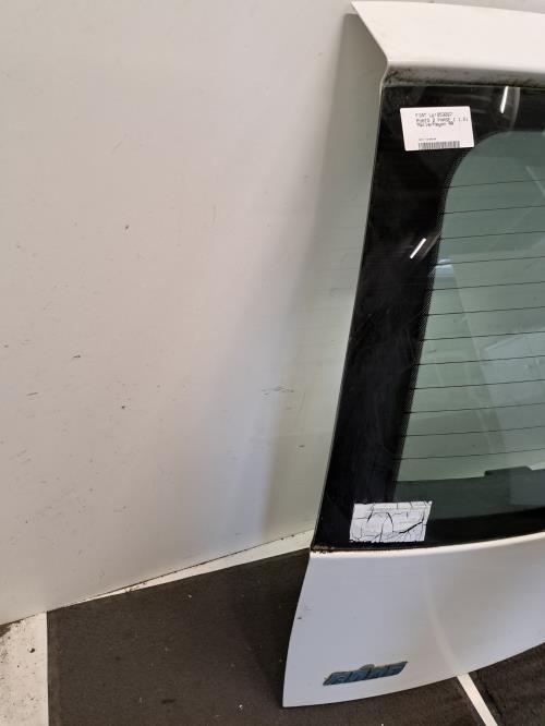 Image Malle/Hayon arriere - FIAT PUNTO 2