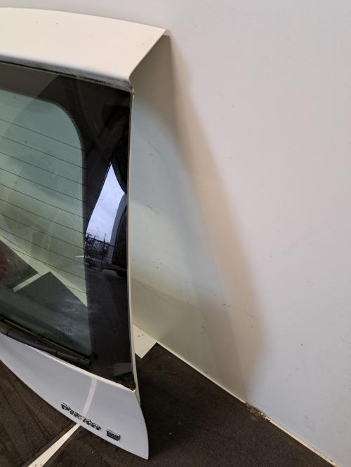 Image Malle/Hayon arriere - FIAT PUNTO 2