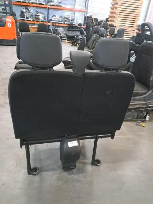 Image Siege avant droit (banquette double) - OPEL MOVANO B