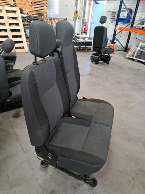 Image Siege avant droit (banquette double) - RENAULT MASTER 3