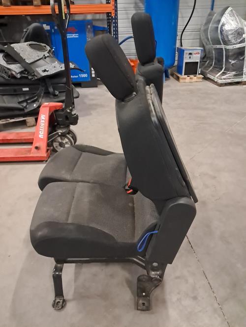 Image Siege avant droit (banquette double) - CITROEN BERLINGO 3 M