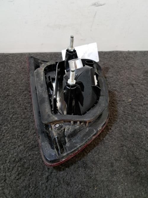 Image Feu arriere secondaire gauche (feux) - RENAULT CLIO 4