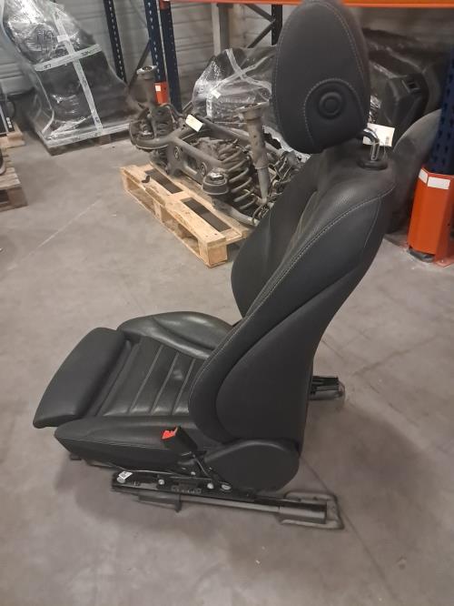 Image Siege avant droit - MERCEDES CLASSE GLC 253
