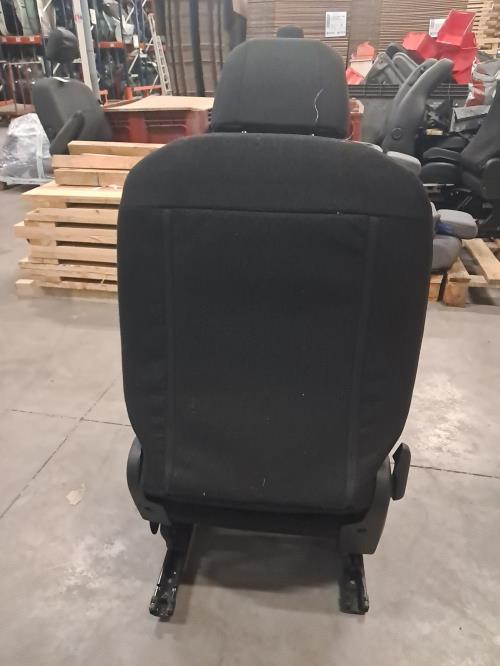 Image Siege avant droit (banquette double) - PEUGEOT PARTNER 3