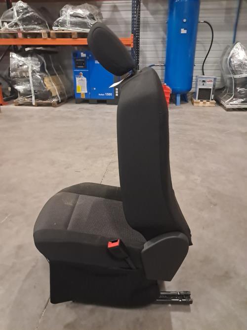 Image Siege avant droit (banquette double) - PEUGEOT PARTNER 3