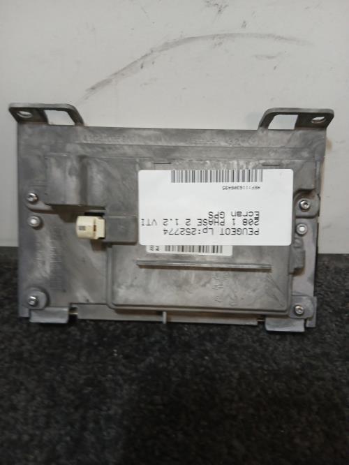 Image Ecran GPS - PEUGEOT 208 1