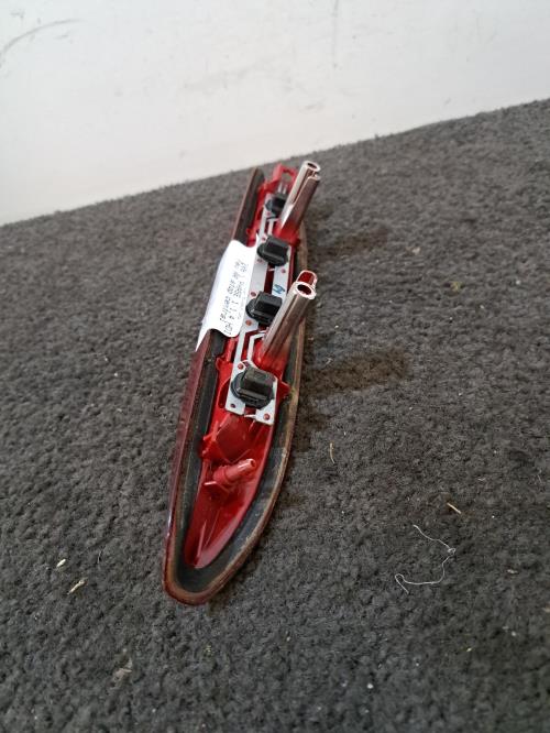 Image Feu arriere stop central - PEUGEOT 208 1