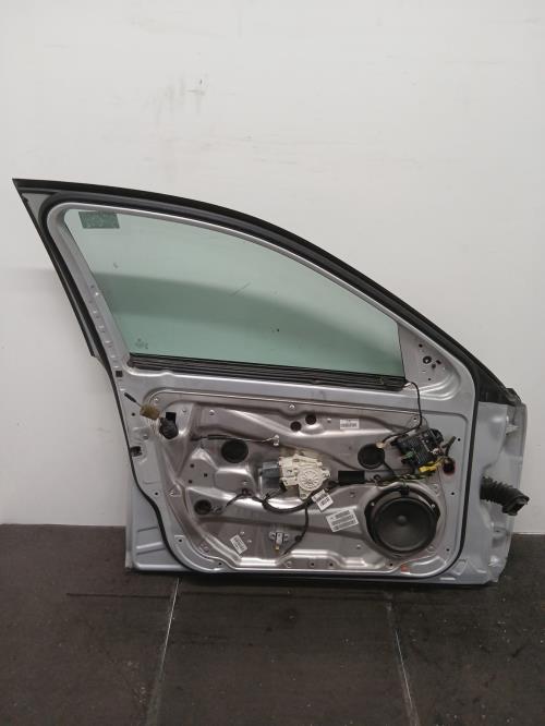 Image Porte avant gauche - MERCEDES CLASSE C 204