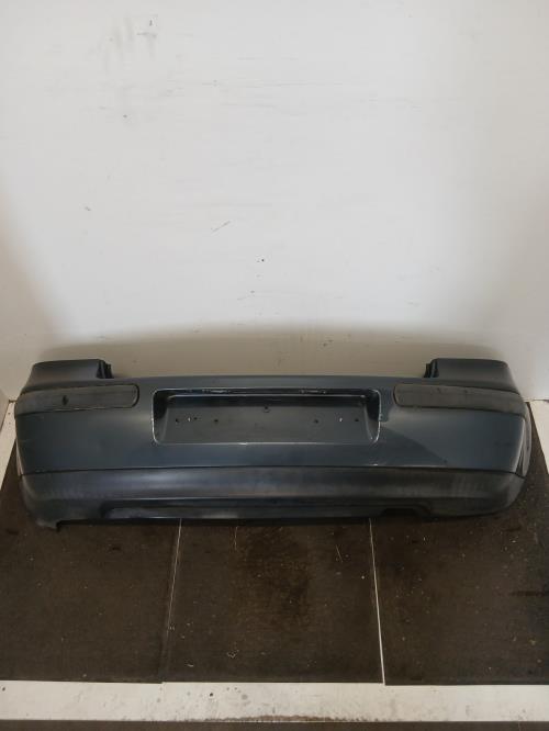 Image Pare choc arriere - VOLKSWAGEN GOLF 4