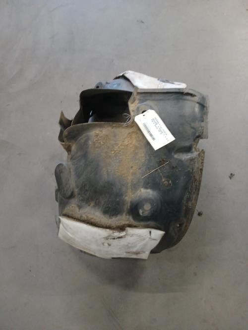 Image Pare boue avant gauche - RENAULT MEGANE 3