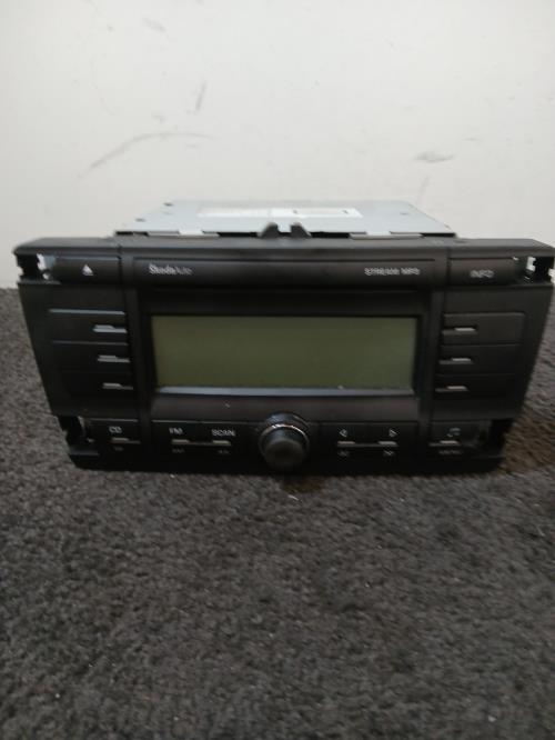 Image Autoradio d'origine - SKODA OCTAVIA 2