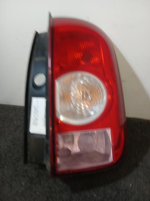 Image Feu arriere principal droit (feux) - DACIA DUSTER 1