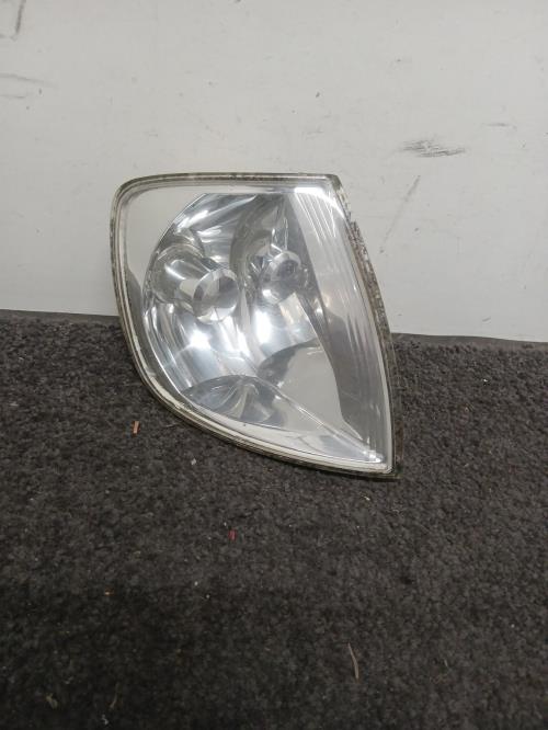 Image Optique avant secondaire droit (feux)(clignotant) - VOLKSWAGEN POLO 3