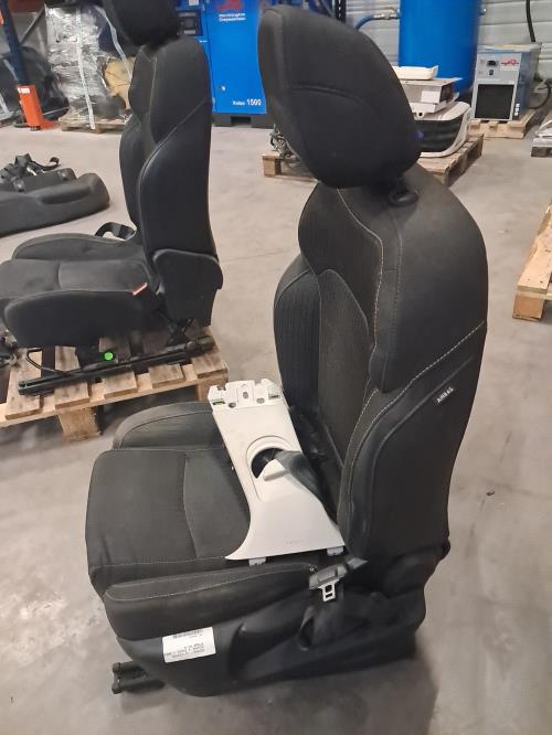 Image Siege avant gauche - RENAULT MEGANE 4