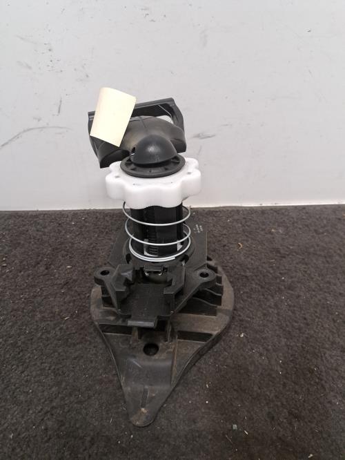 Image Treuil de roue de secours - RENAULT CLIO 4