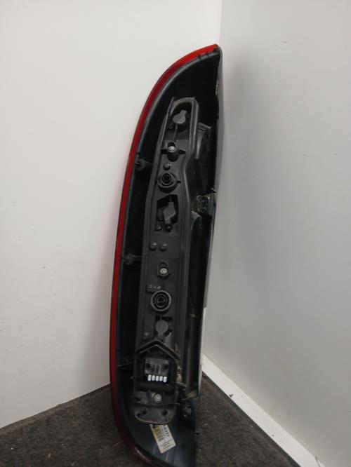 Image Feu arriere principal droit (feux) - OPEL CORSA C