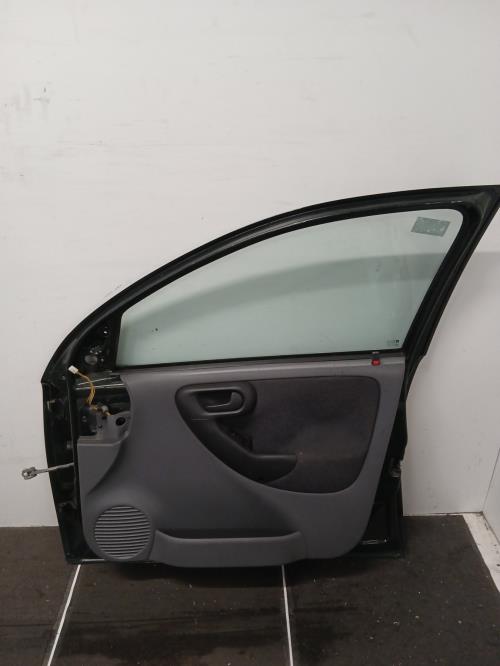 Image Porte avant droit - OPEL CORSA C