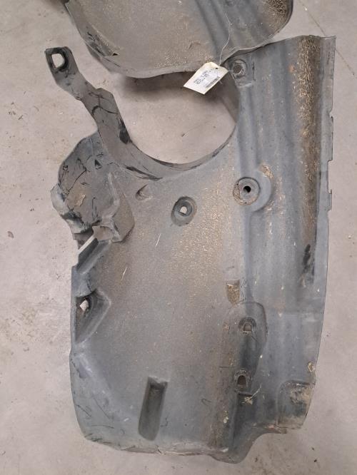 Image Pare boue avant gauche - RENAULT CAPTUR 1