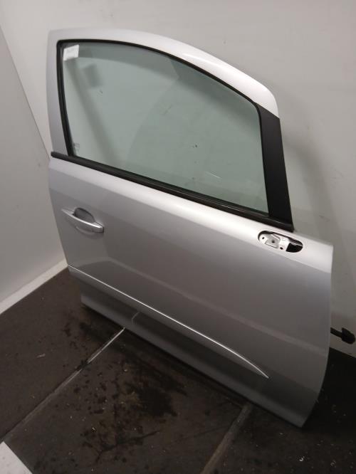 Image Porte avant droit - OPEL CORSA D