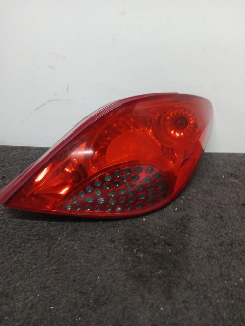 Image Feu arriere principal droit (feux) - PEUGEOT 207