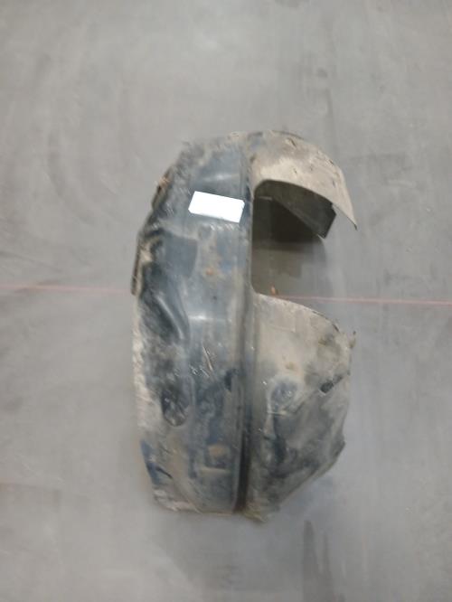 Image Pare boue avant gauche - FORD B-MAX