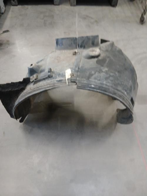 Image Pare boue avant droit - MERCEDES CLASSE R 251