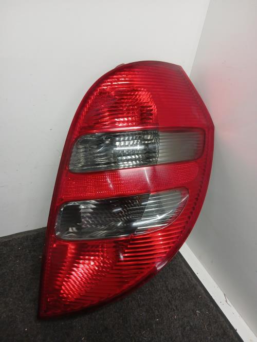 Image Feu arriere principal droit (feux) - MERCEDES CLASSE A 169