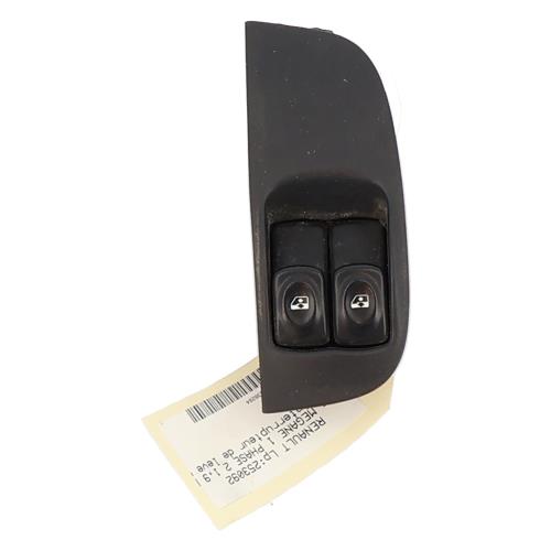 Image Interrupteur de leve vitre avant gauche - RENAULT MEGANE 1