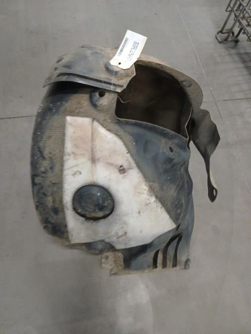 Image Pare boue avant gauche - RENAULT MEGANE 3