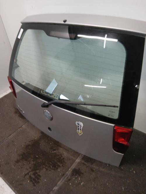 Image Malle/Hayon arriere - FIAT PUNTO 2