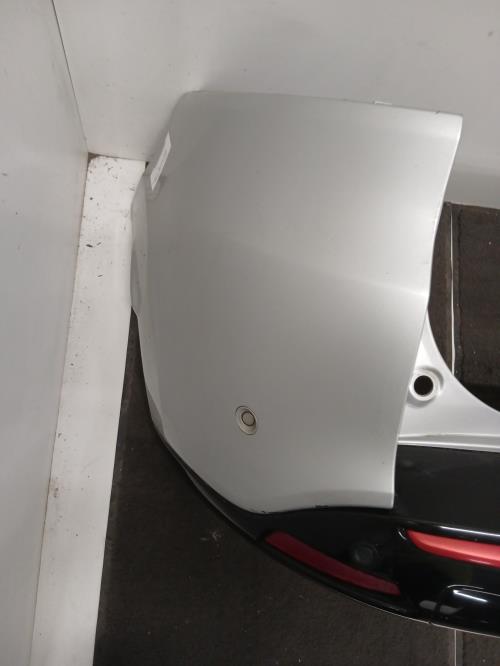 Image Pare choc arriere - RENAULT CLIO 4